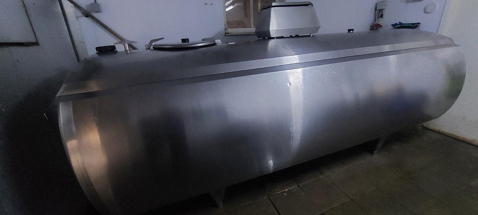 Alfa-Laval HCA-C2000 RVS melkkoeltank / productkoeltank, Ophalen
