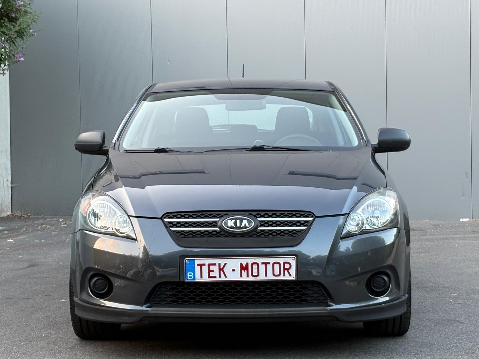 KIA C’EED 1.4 BENZINE,  GEKEURD, SPORT PAKKET, PROPER!!, Euro 5, Achat, Entreprise, Garantie prolongée