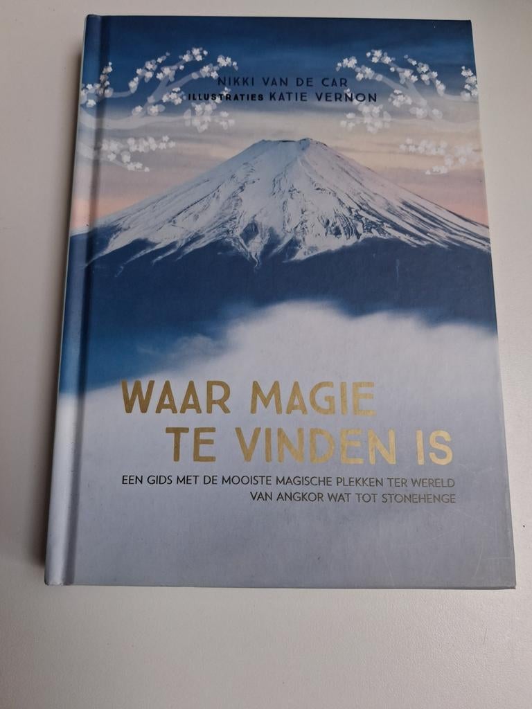 Waar magie te vinden is, Enlèvement, Neuf, Nikki Van De Car