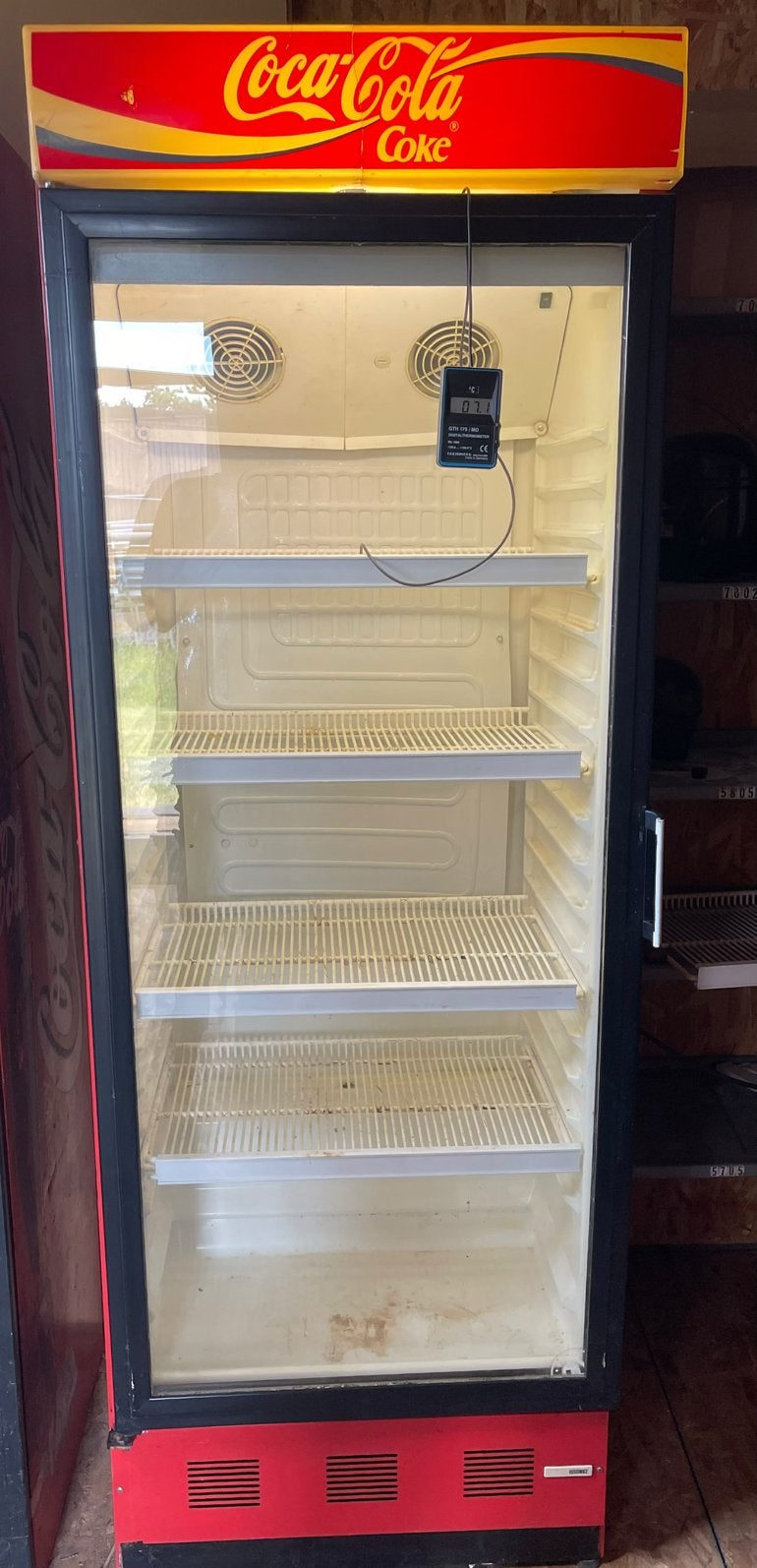 Grote coca cola koelkast met glazendeur, Ophalen, Gebruikt