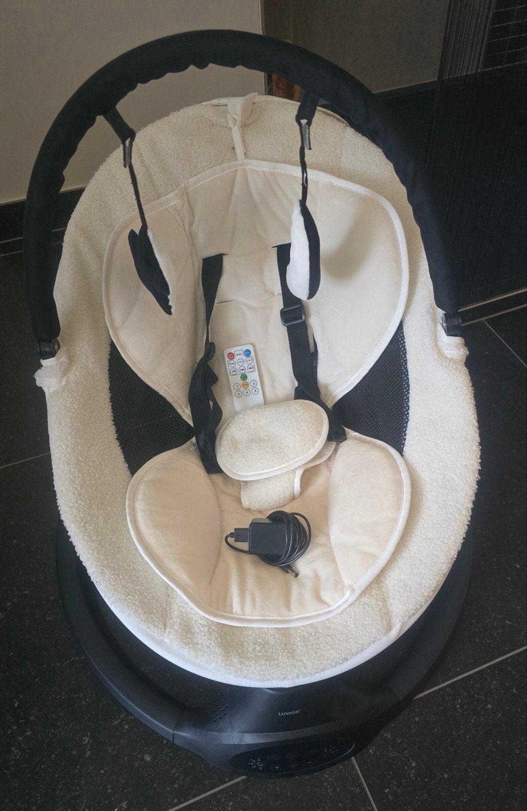 Berceau électrique de luxe Luvion pour bébé comme neuf !, Enfants & Bébés, Autres marques, Comme neuf, Enlèvement, Avec ceinture(s)