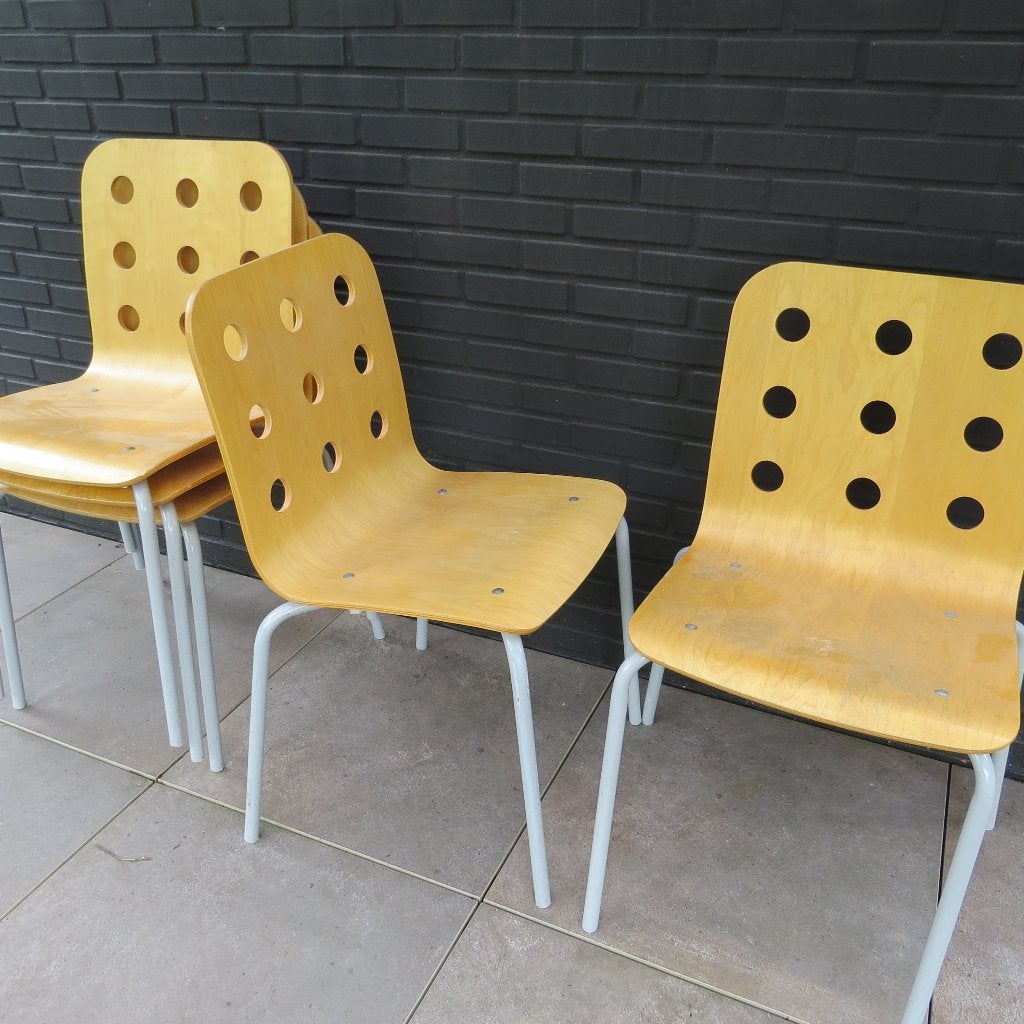 houten stoelen, Ophalen