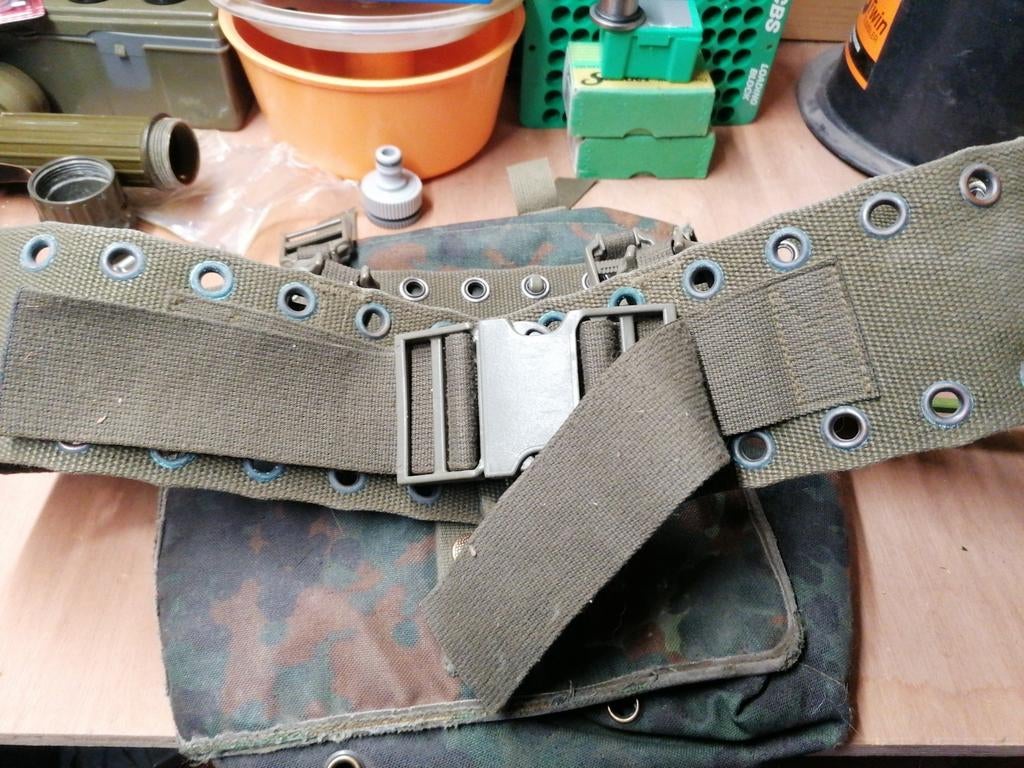 Duitse riem. Met opladers., Verzamelen, Ophalen of Verzenden