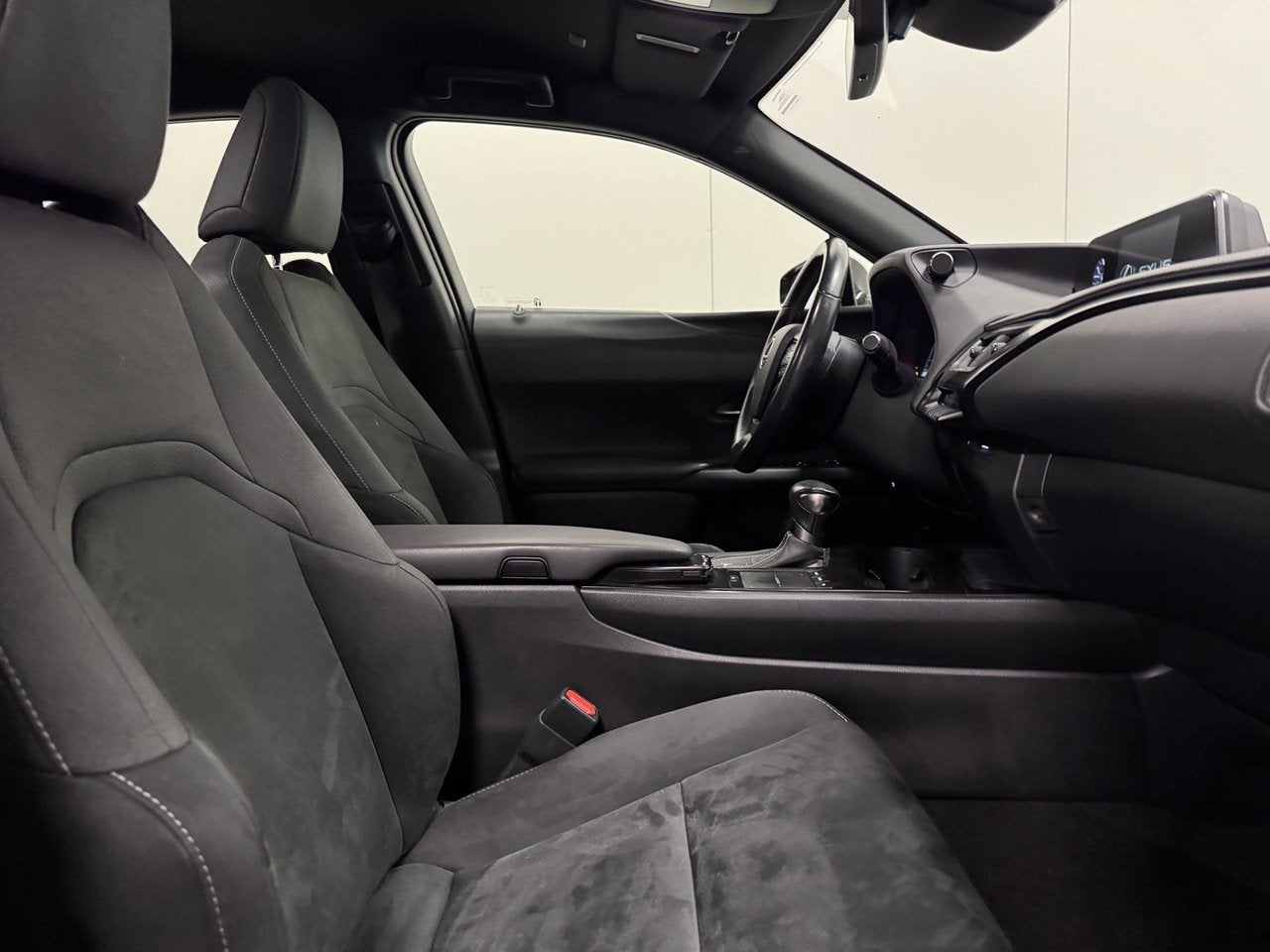 Lexus UX 250h 2.0 Hybrid Autom. - GPS - Airco - Topstaat!, Auto's, 4 deurs, 0 min, Bluetooth, 0 kg