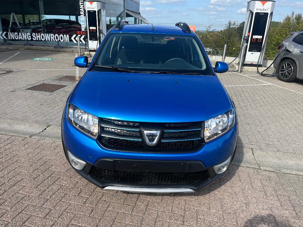 dacia, https://public.car-pass.be/vhr/2fb56962-17f0-4bde-9533-61119a532dbf, Achat, 898 cm³, Euro 6