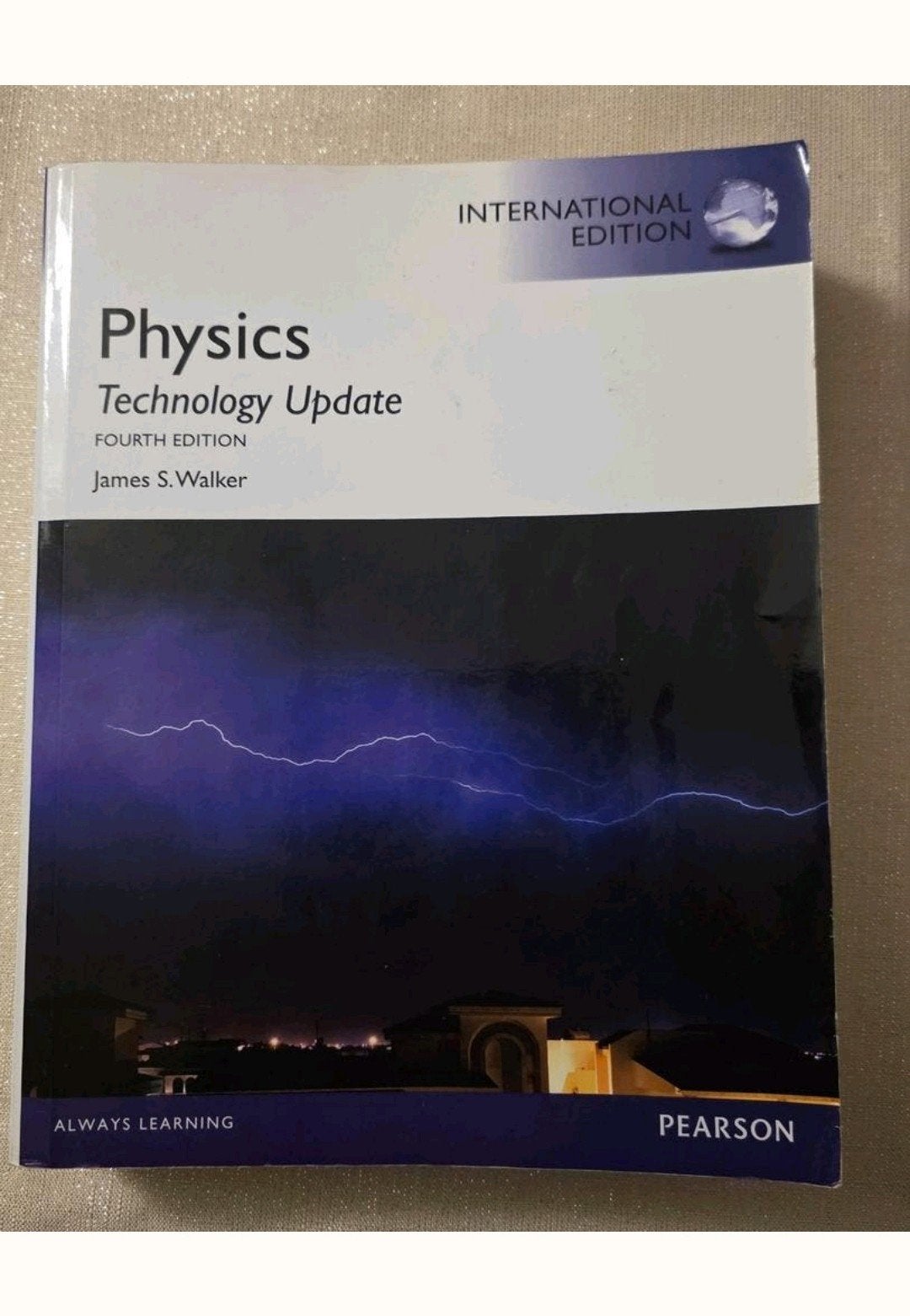 Studieboek Physics Technology Update 4th global edition, Ophalen of Verzenden, Zo goed als nieuw, Hoger Onderwijs