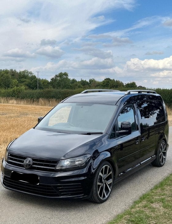 VW Caddy Maxi (2018), Autos, Euro 5, Boîte manuelle, Entretenue par le concessionnaire, Noir