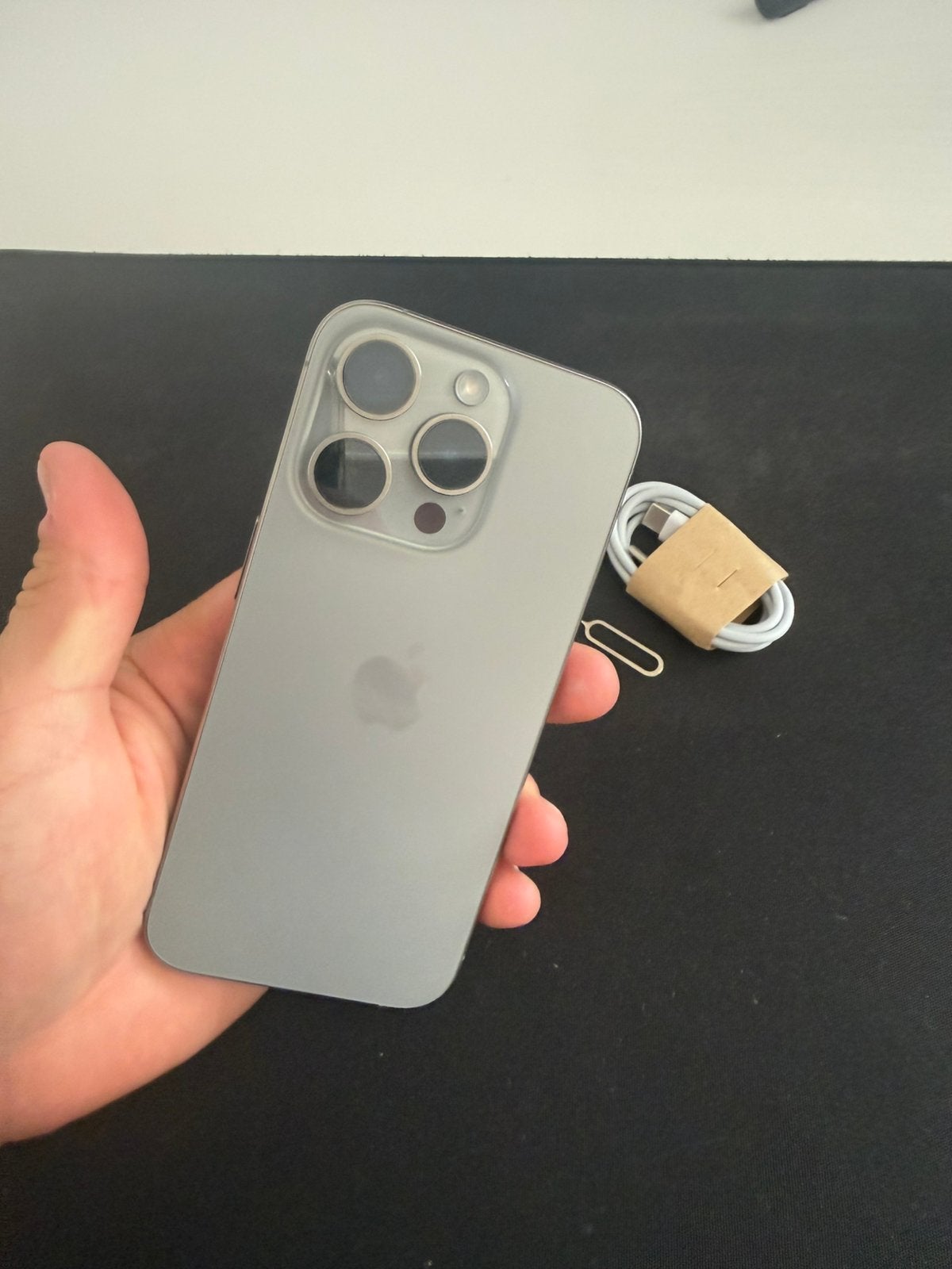 APPLE iPhone 15 Pro 128Go Gris, Enlèvement ou Envoi, IPhone 15