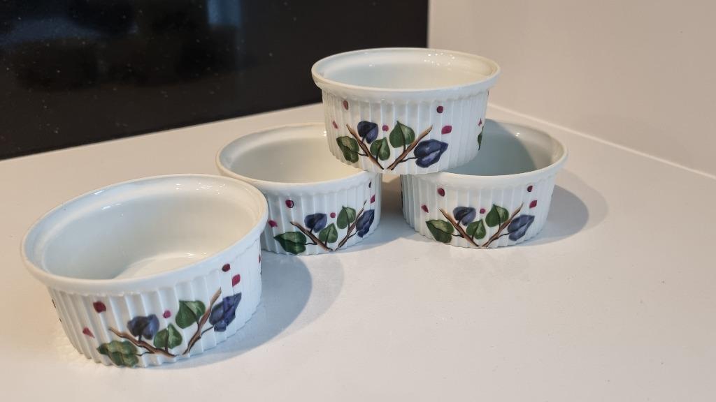 4 cocottes Frugier Limoges, Maison & Meubles, Cuisine | Vaisselle, Comme neuf, Récipient(s), Autres styles, Porcelaine, Enlèvement ou Envoi