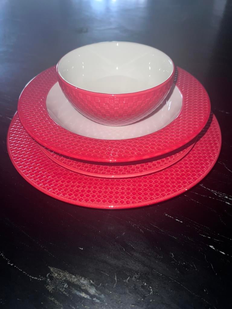 Servies Karaca, Huis en Inrichting, Ophalen, Zo goed als nieuw, Overige materialen, Compleet servies