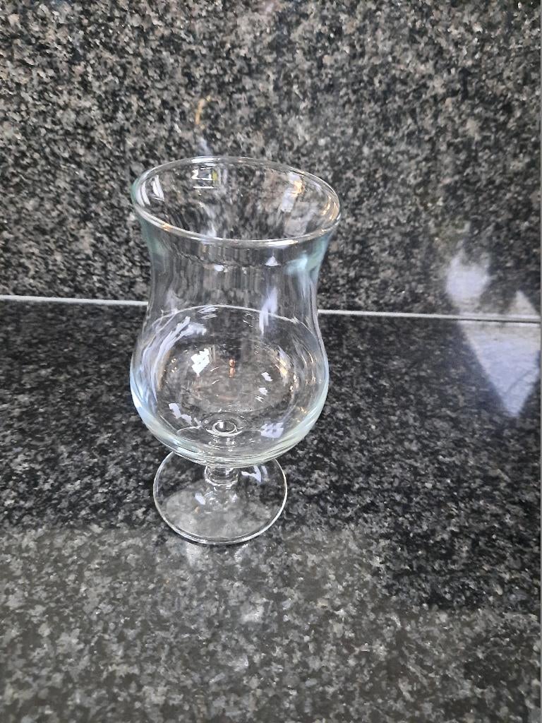 Wijn of bierglas, Ophalen of Verzenden, Zo goed als nieuw, Glas, Glas of Glazen