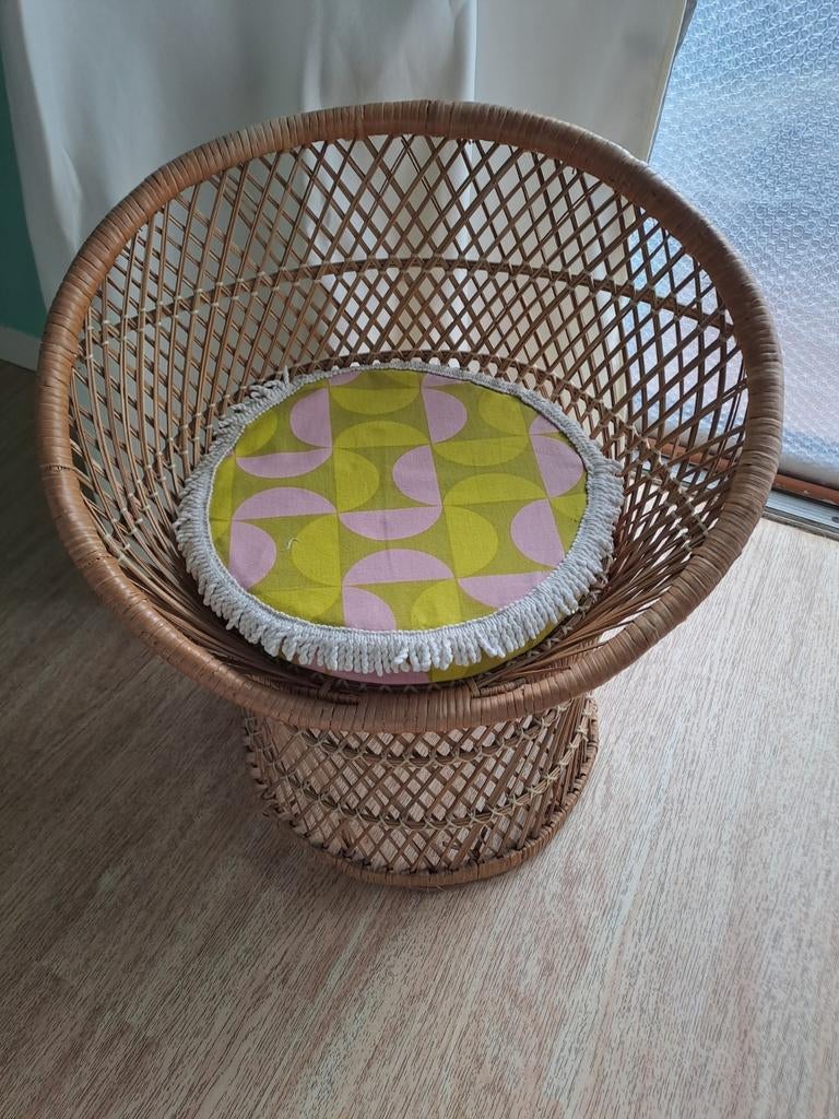 Kleine rieten fauteuil voor poppen of kinderen, Ophalen, Gebruikt