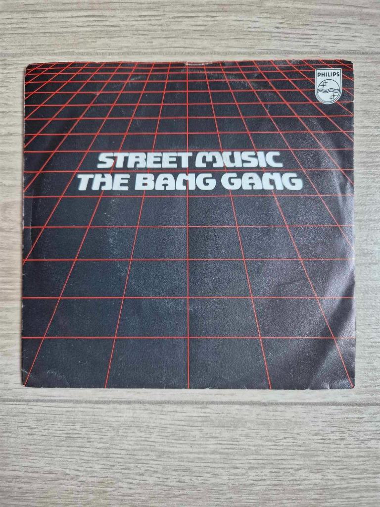 Singel The Bang Gang, Enlèvement ou Envoi