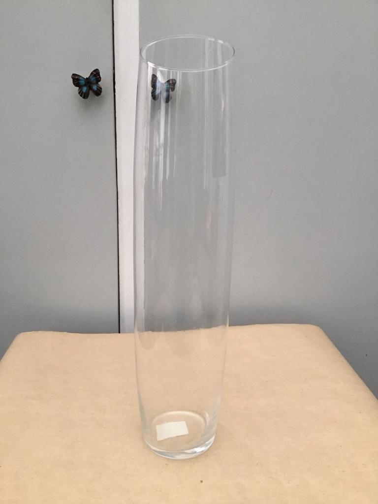 Grand vase en verre avec ouverture oblique transparente, Enlèvement ou Envoi, Comme neuf, Autres couleurs, Verre