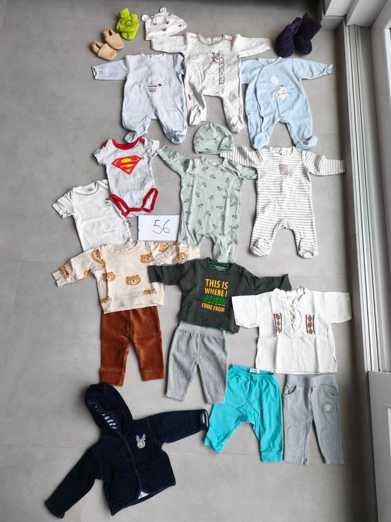 Lot: 20 vêtements+chaussons (nouveau-né/bébé taille 56), Enlèvement ou Envoi, Taille 56