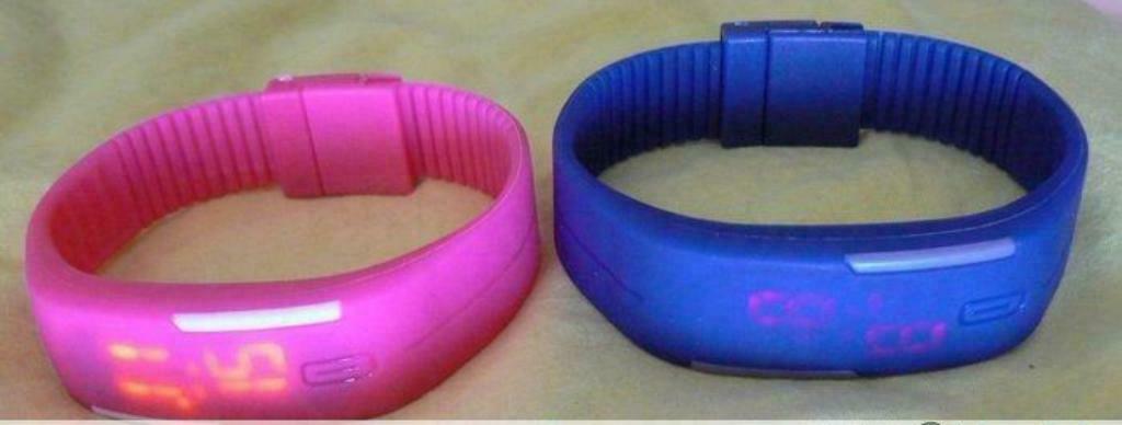 Différentes montres, Enlèvement ou Envoi, Neuf, Montre-bracelet