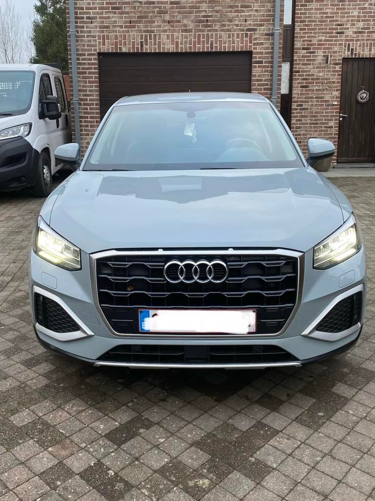 Audi Q2 30 tdi 2.0 116 cv, Cuir, Argent ou Gris, Noir, 5 portes