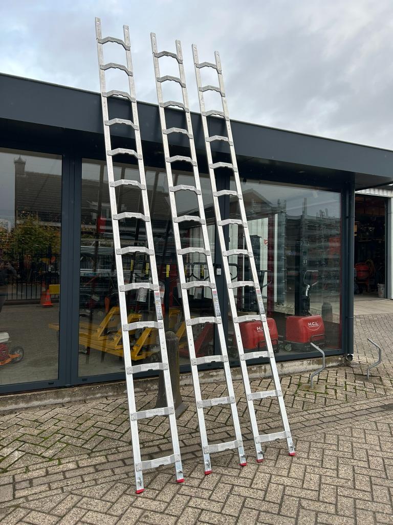 Altrex Roof Comfort dakladder/dak ladder 1x13 4.00M nieuw, Doe-het-zelf en Bouw, Gereedschap | Overige machines, Nieuw, Ophalen
