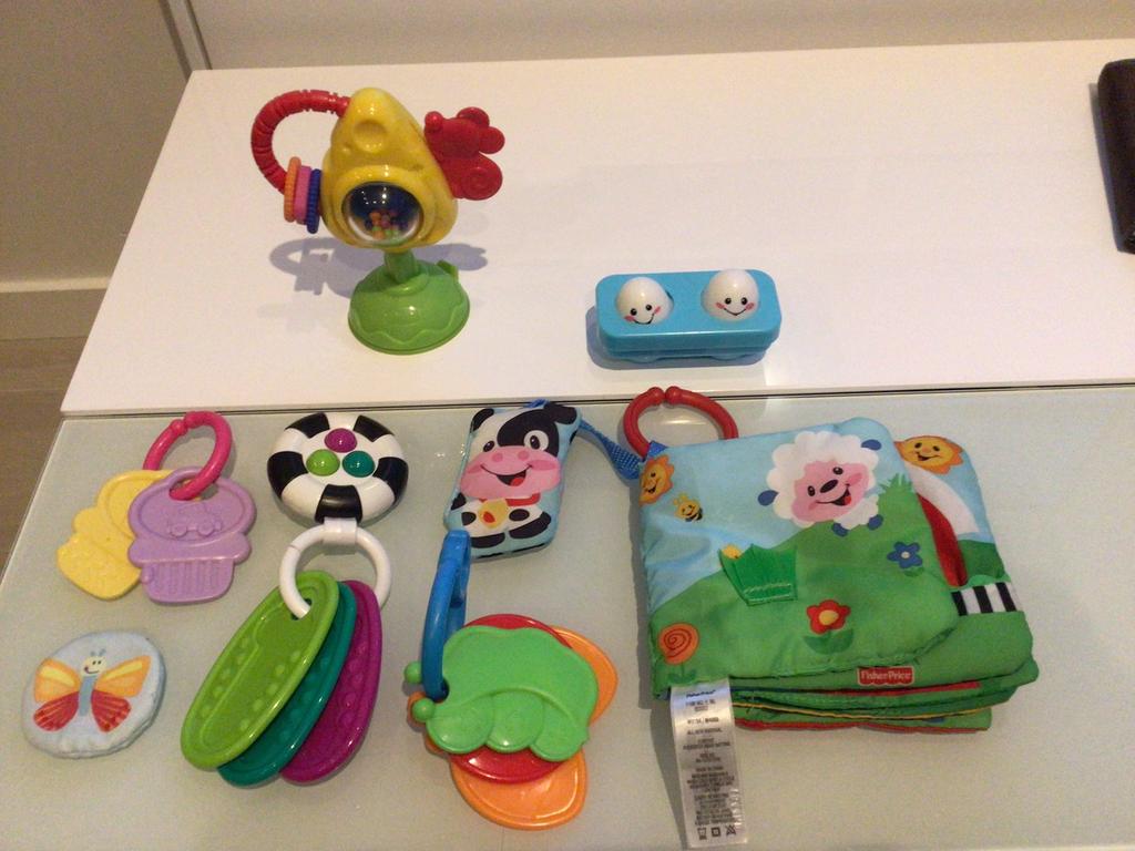 6 jeux pour bébé apd 6 mois Fisher Price/Chicco, Enfants & Bébés, Enlèvement ou Envoi, Comme neuf, Hochet