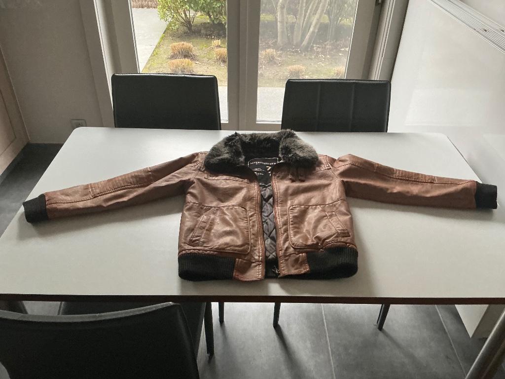 Lichtbruine lederen jas maat 146/152, Kinderen en Baby's, Ophalen of Verzenden, Zo goed als nieuw, Jongen, Jas