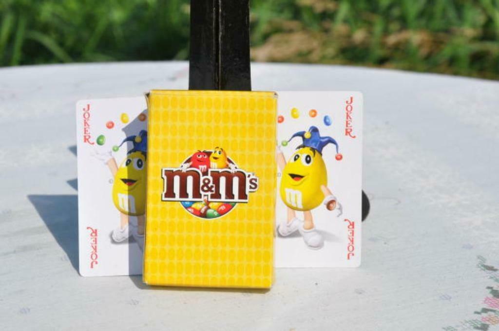 §  jeu de cartes m et m's neuf, Enlèvement ou Envoi, Neuf, Carte(s) à jouer
