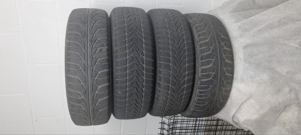 Pneus hiver et jantes acier, Autos : Pièces & Accessoires, Pneus & Jantes, 15 pouces, Pneus hiver, Véhicule de tourisme, 185 mm