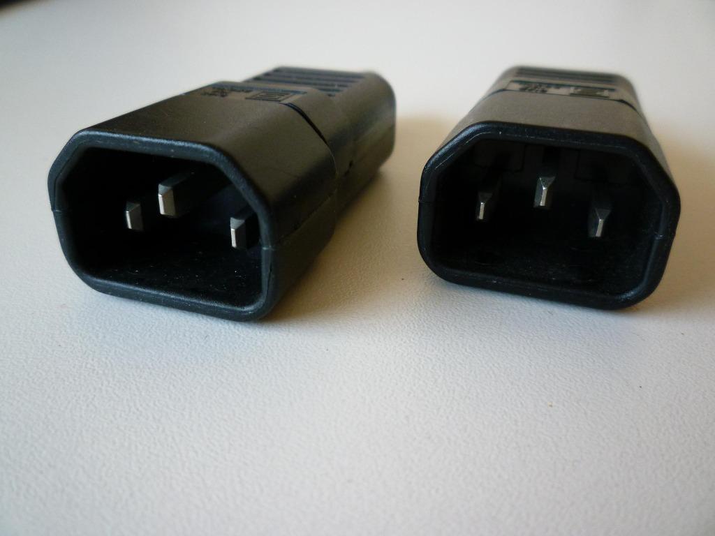 Connecteurs/fiches électriques pour PC, Enlèvement ou Envoi, Comme neuf