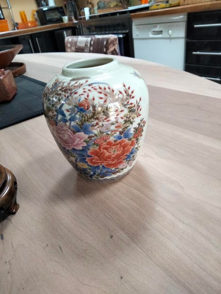 Japans vaasje met ondersteuntje, Antiek en Kunst, Ophalen