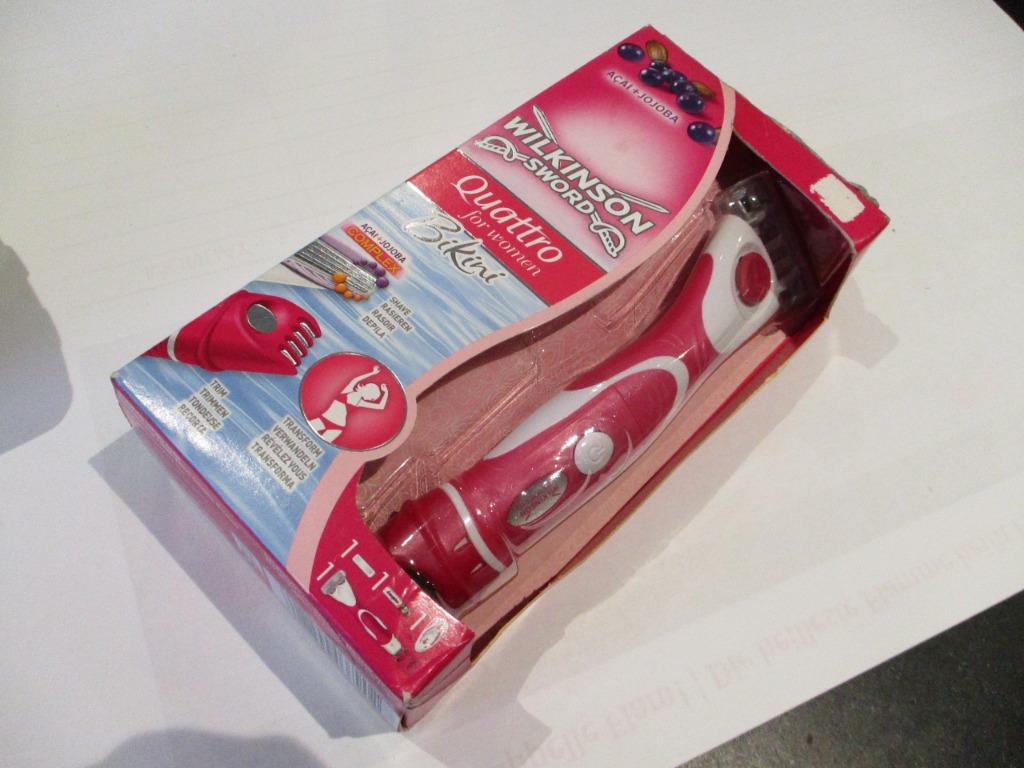 Wilkinson Quattro scheer en trim Bikini Razor Scheerapparaat, Enlèvement ou Envoi, Neuf, Rasage ou Épilation