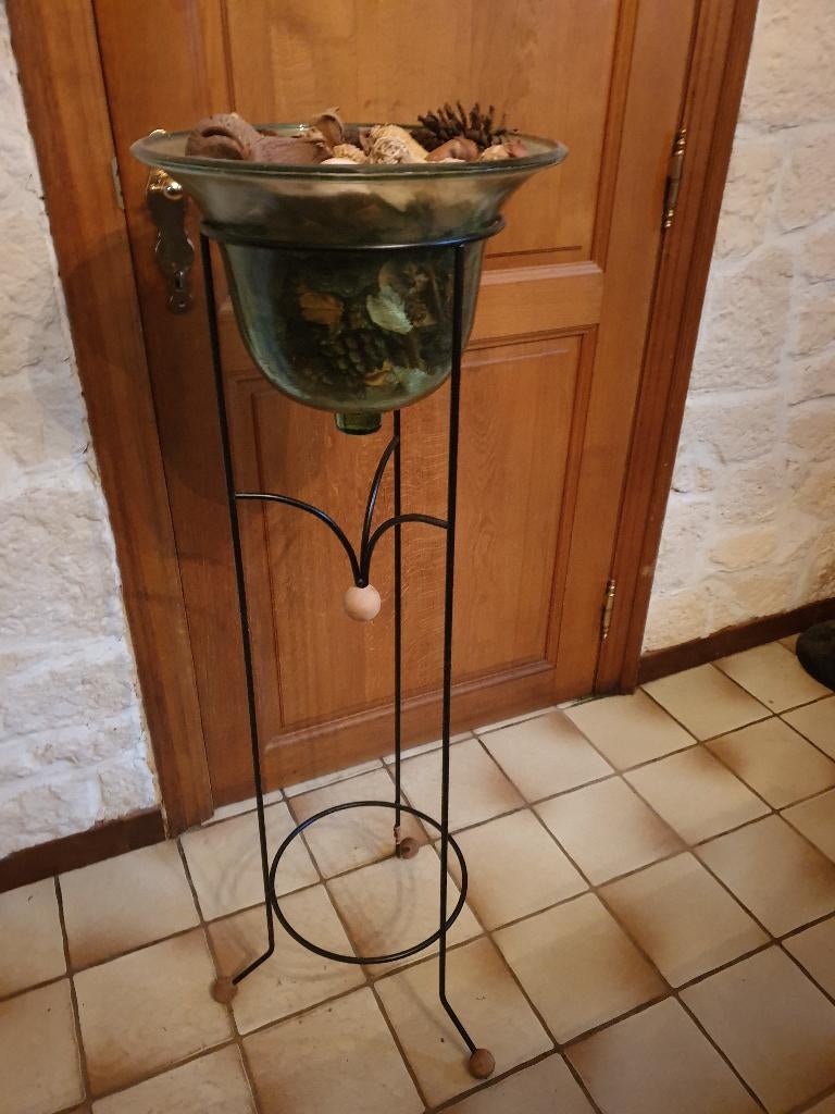 Vasque avec support en fer forgé, Maison & Meubles, Enlèvement