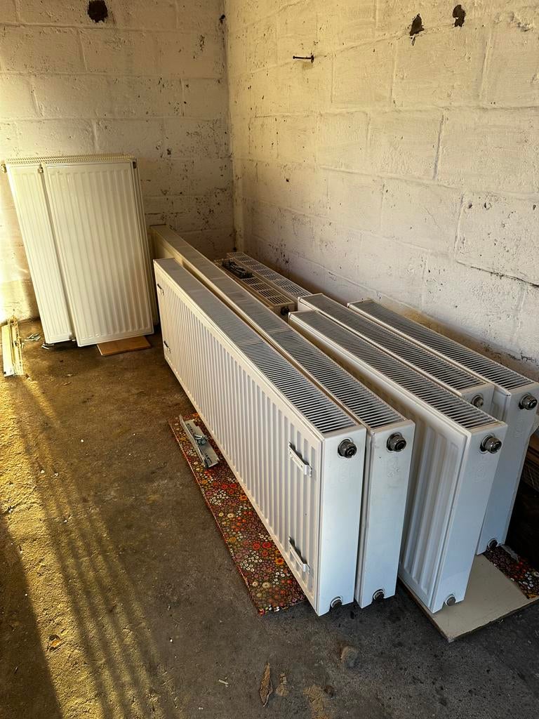 Radiatoren Van Marcke met ophangbeugels, Doe-het-zelf en Bouw, Verwarming en Radiatoren, Ophalen, Gebruikt, Cv-ketel of Combi-ketel