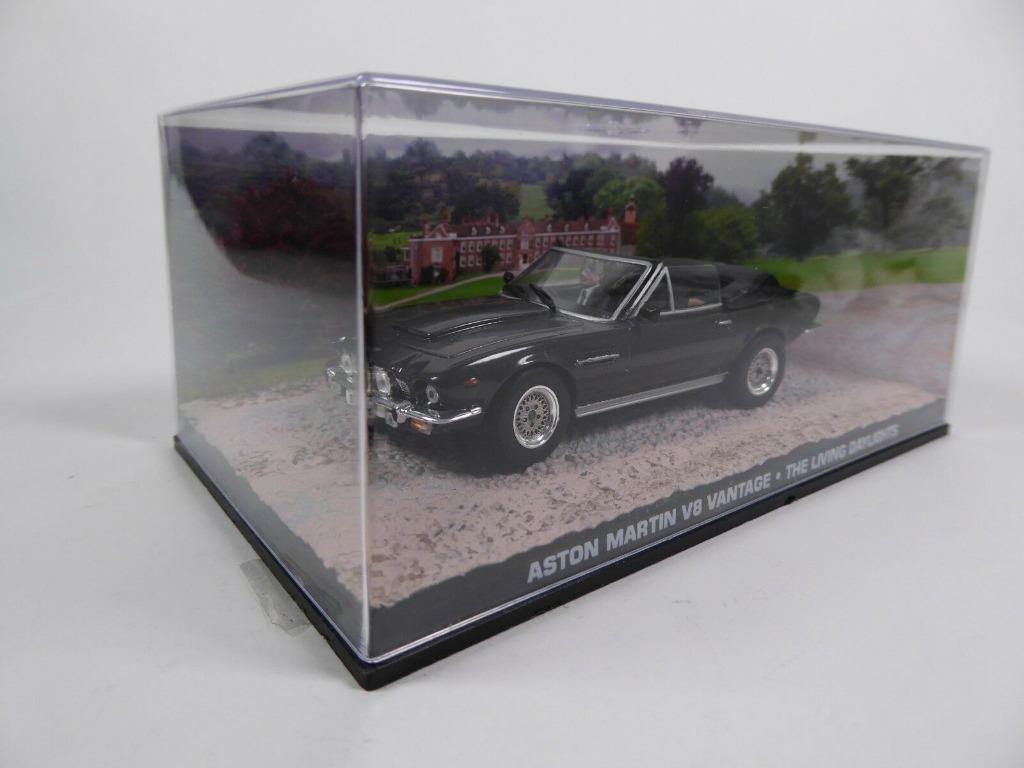 JAMES BOND 007 ASTON MARTIN V8 Volante 1/43 IXO UH Neuve+Bte, Enlèvement ou Envoi, Neuf, Voiture, Universal Hobbies