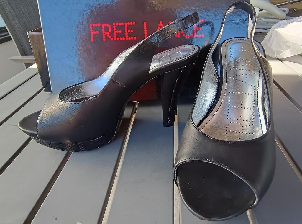 Sandales sling back cuir noir et croco Free Lance T38 NEUF, Vêtements | Femmes, Chaussures, Noir, Envoi