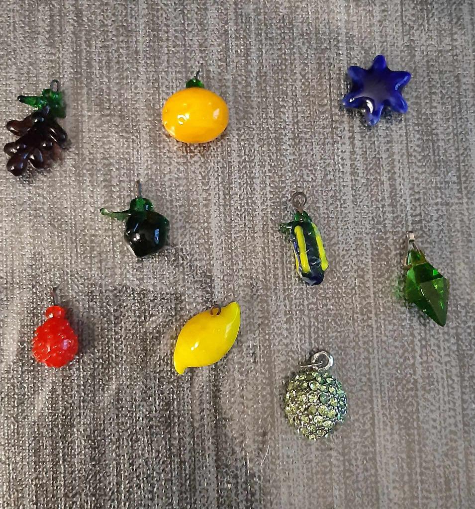 9 hangertjes, Ophalen of Verzenden, Zo goed als nieuw