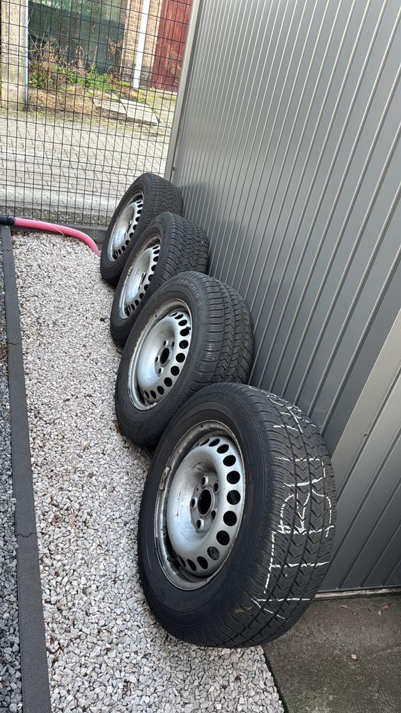 Velgen met winterbanden Vw Transporter, Auto-onderdelen, Banden en Velgen, Ophalen, Velg(en), Winterbanden, Bestelwagen