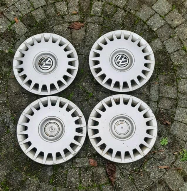 4 enjoliveurs VW 15 pouces, Autos : Divers, Enjoliveurs, Enlèvement ou Envoi, Utilisé
