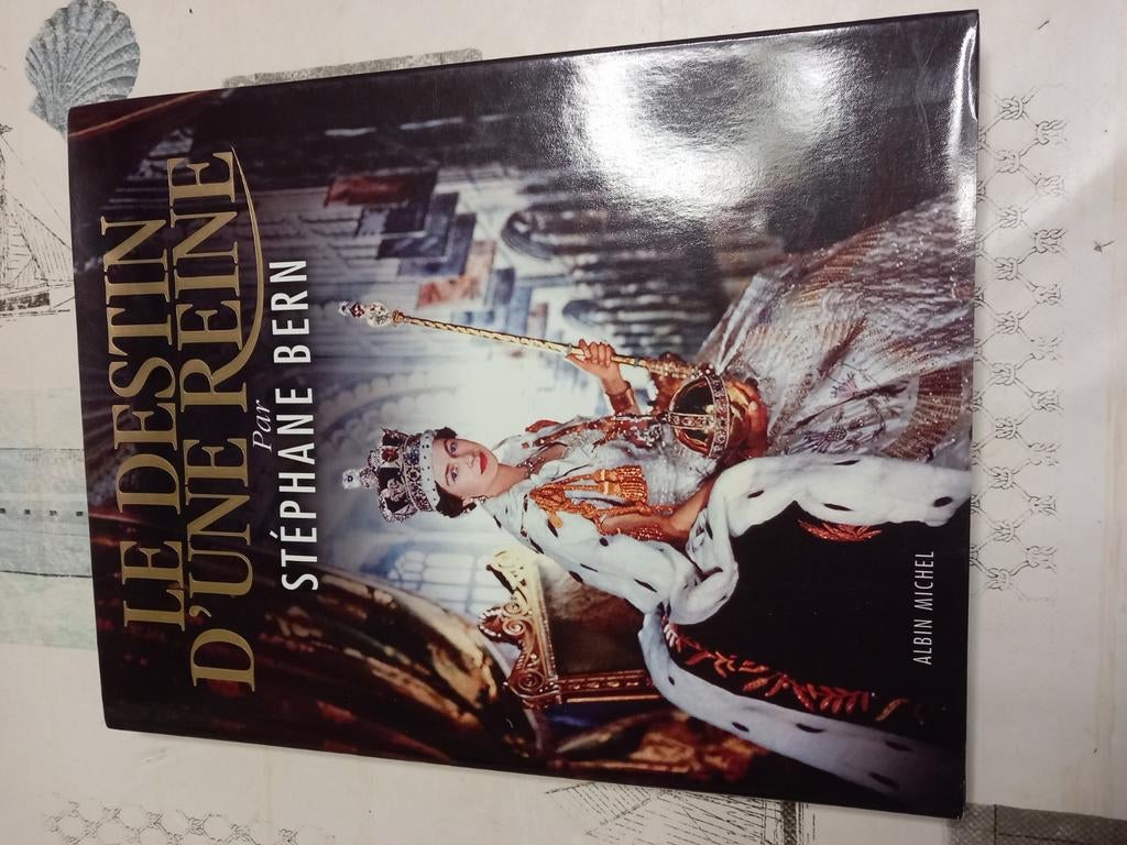 Livre neuf. Le destin d'une reine, Boeken, Ophalen of Verzenden, Zo goed als nieuw