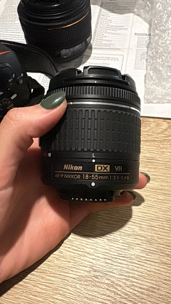 Nikon D3500 met lens + extra lens, Audio, Tv en Foto, Ophalen, Gebruikt, Accessoires, Zoom