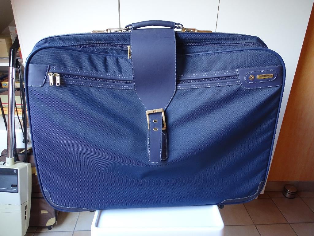 Samsonite valies., Ophalen of Verzenden, Gebruikt, Wieltjes