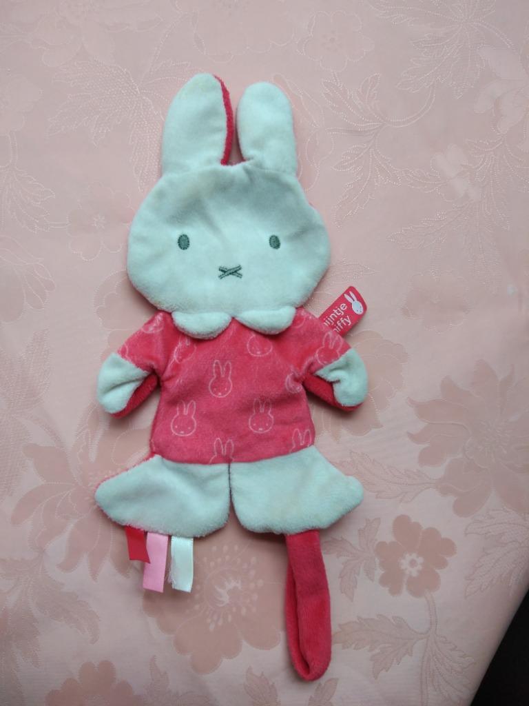 knuffeldoekje knisper  nijntje miffy (doos 122), Kinderen en Baby's, Ophalen, Nieuw