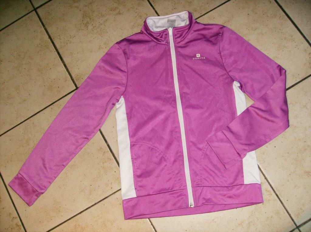 roze met witte trainingsvest mt 140, Domyos, Enlèvement ou Envoi, Utilisé, Vêtements de sport ou Maillots de bain