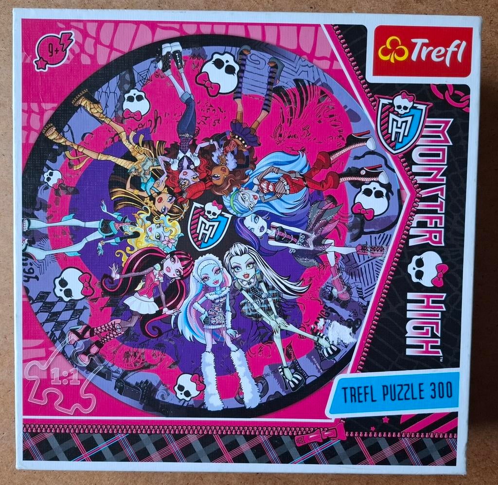 Ronde puzzel Monster high - 300 stuks, Hobby en Vrije tijd, Ophalen of Verzenden, Zo goed als nieuw