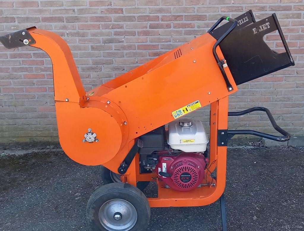 ELIET Major 4S Hakselaar, Ophalen