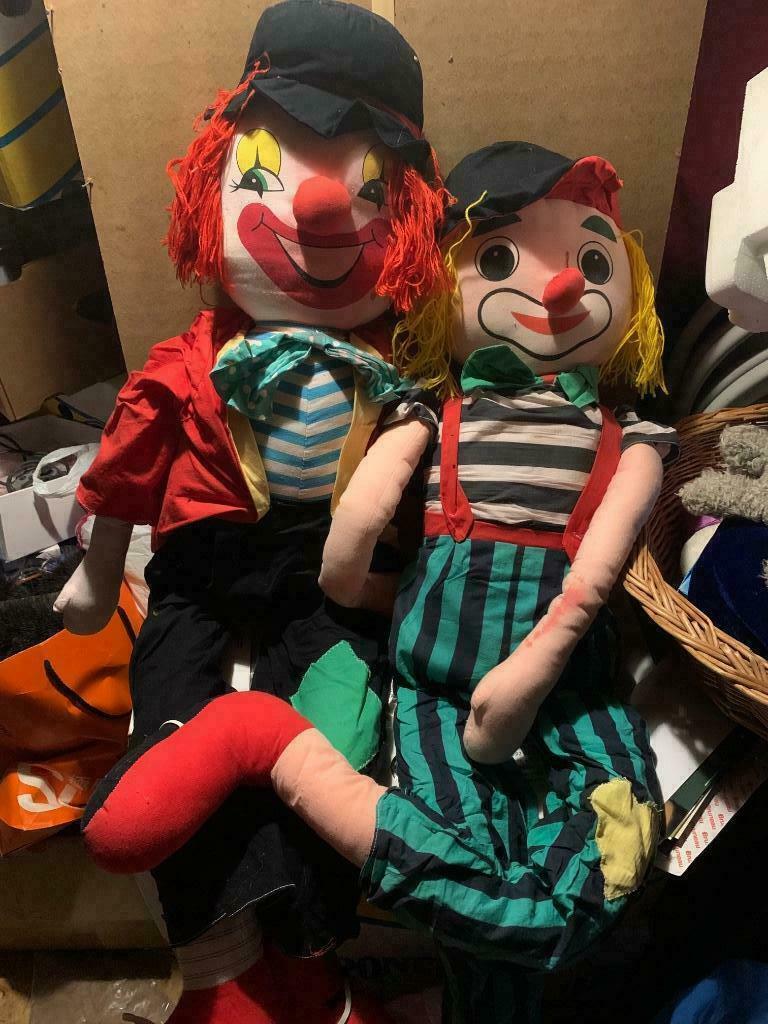 Grote knuffel meisje en jongen, Ophalen