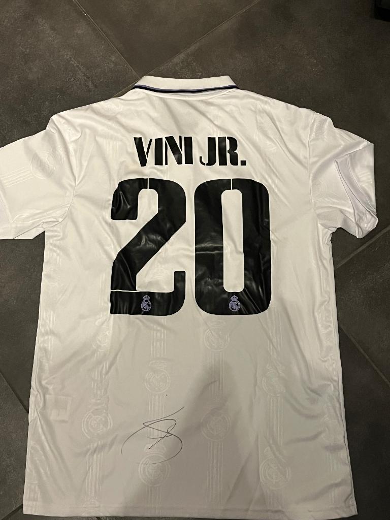 Gesigneerd shirt Vinicius Junior, Sport en Fitness, Ophalen of Verzenden, Nieuw, Shirt