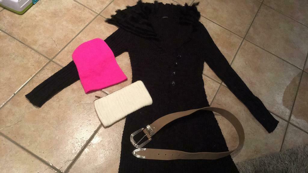 Lot Gilet long (taille S) et accessoires, M&S, Porté
