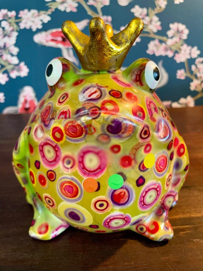 Tirelire Grenouille Pomme Pidou taille M, Enlèvement ou Envoi, Comme neuf, Pierre, Poterie ou Céramique, Animal
