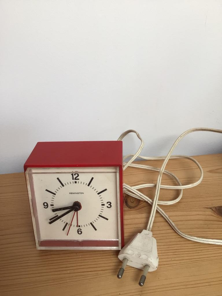 Réveil électrique vintage des années 70., Antiek en Kunst, Ophalen