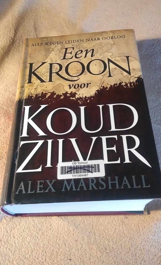 een kroon voor koud zilver, Boeken, Fantasy, Ophalen of Verzenden