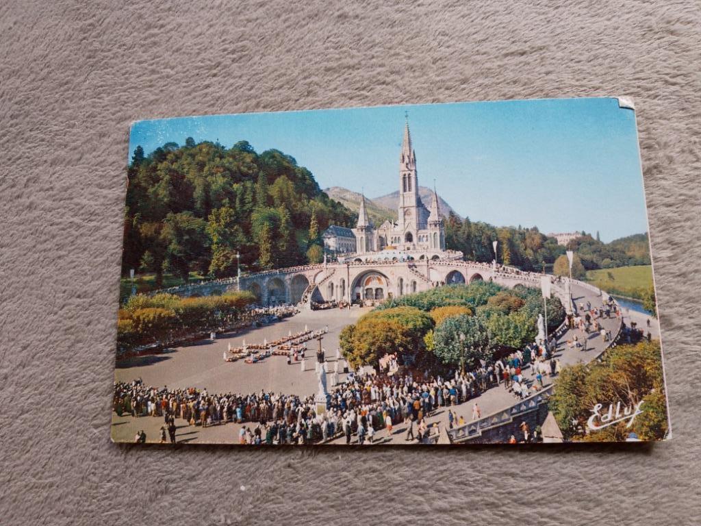 Oude prentkaart 1973 Lourdes, Envoi